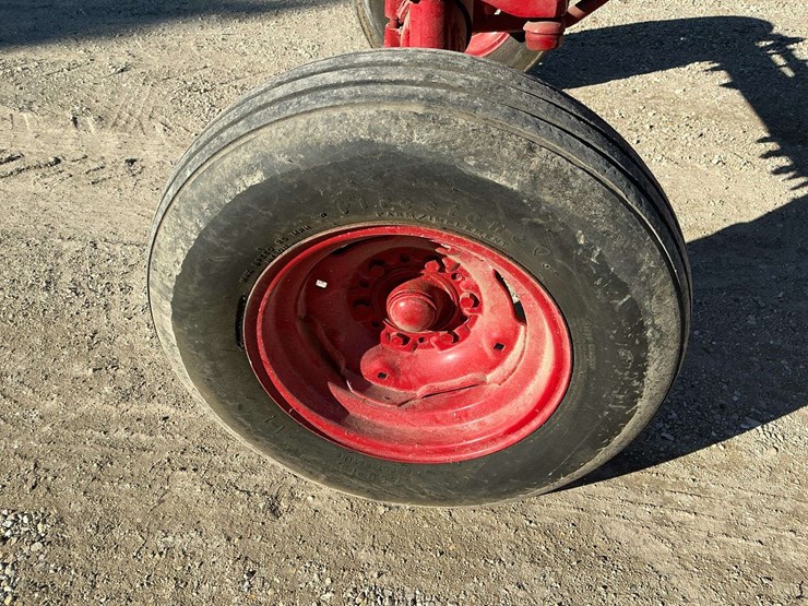 ih-farmall-super-m,-gas,-wf,-power-steering,-pto,-13.6-38-tires,-s/n-41011-image-10