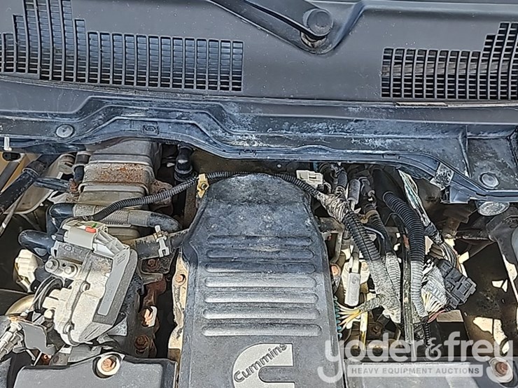 2010-dodge-ram-3500-image-22