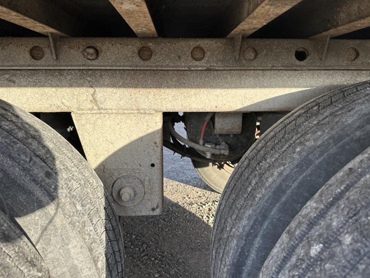 2018-utility-53'-image-12