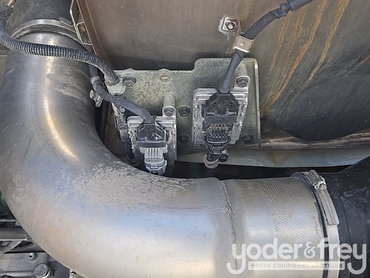 2014-volvo-l150h-image-60