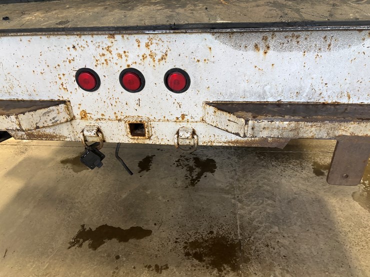 1987-peterbilt-379-image-63