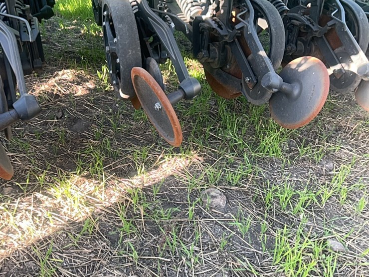 2018-john-deere-1910-image-150