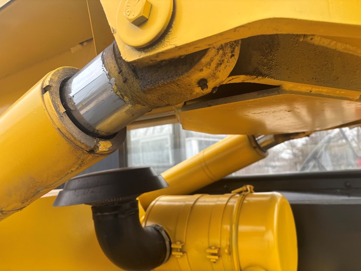 #2310-•-2004-gehl-rs8-telehandler-image-66