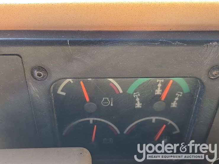 2005-caterpillar-140h-vhp-plus-image-109