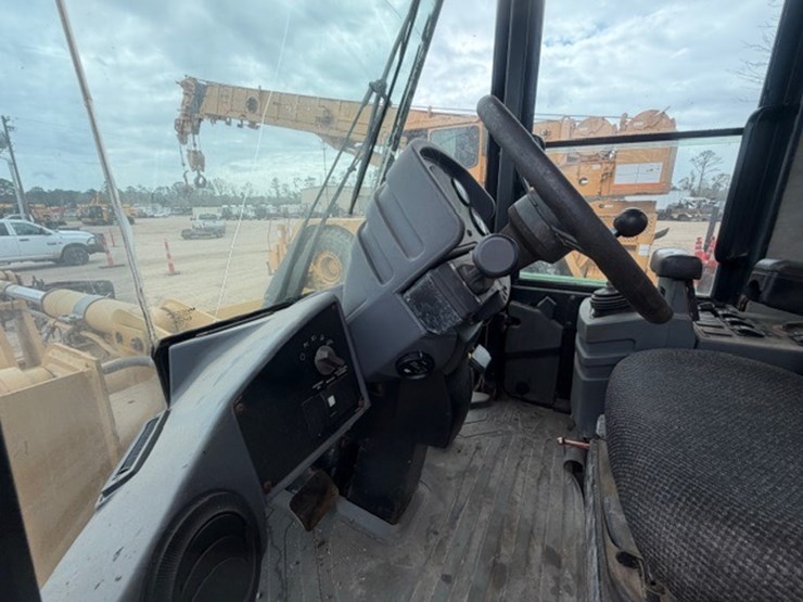 caterpillar-914g-image-64