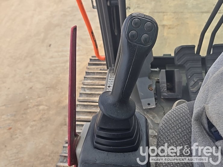 2018-volvo-ec200el-image-85