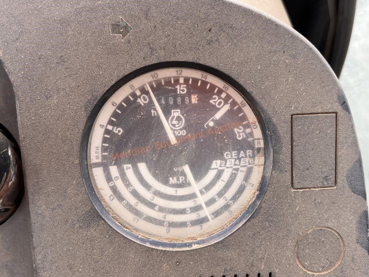 john-deere-2555-image-29