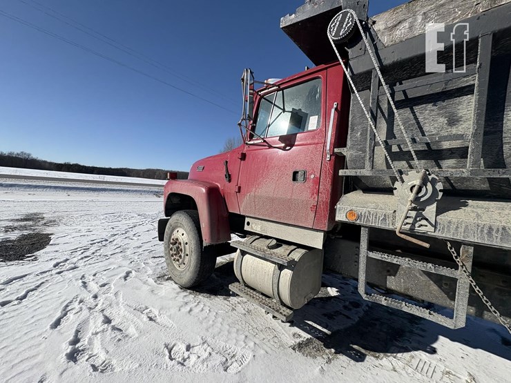 1994-ford-l8000-image-18