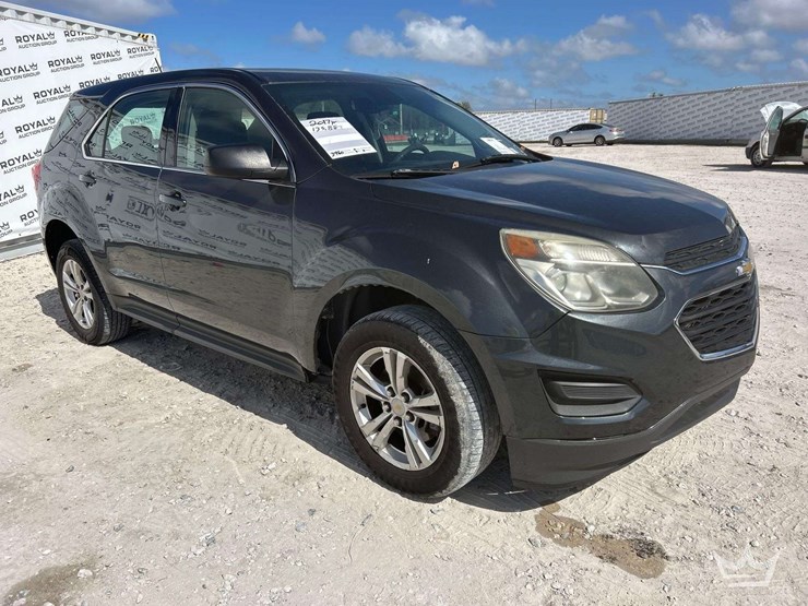 2017-chevrolet-equinox-image-4