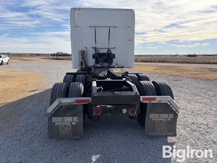 2016-peterbilt-579-image-6