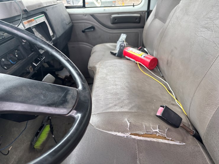 2000-international-4700-image-23