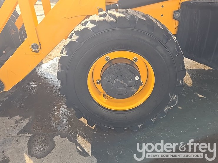 2017-jcb-3cx-image-68