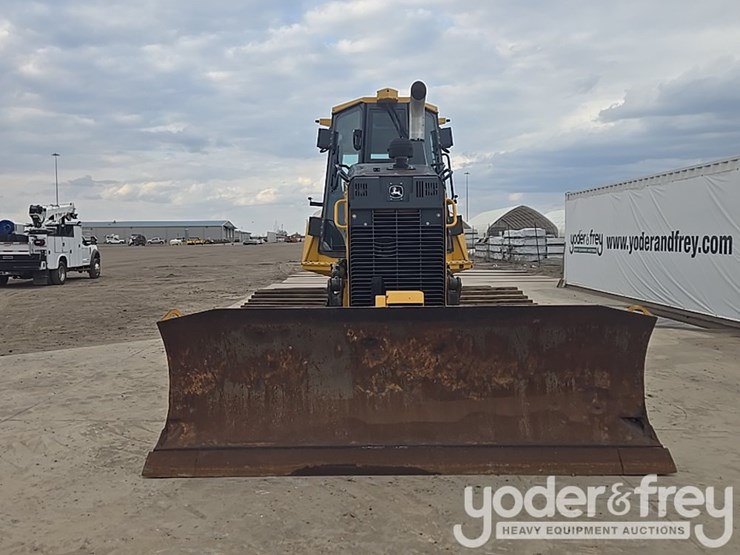 2018-deere-700k-image-8