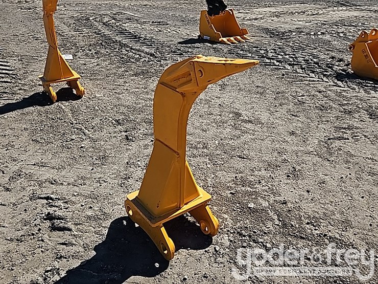 caterpillar-307-image-4