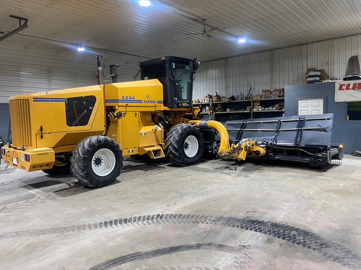 #135-•-2013-oxbo-4334-self-propelled-merger-(reedsville,-wi)-image-5
