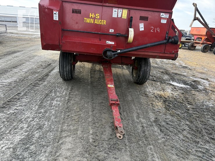 h-&-s-fb7416-image-8