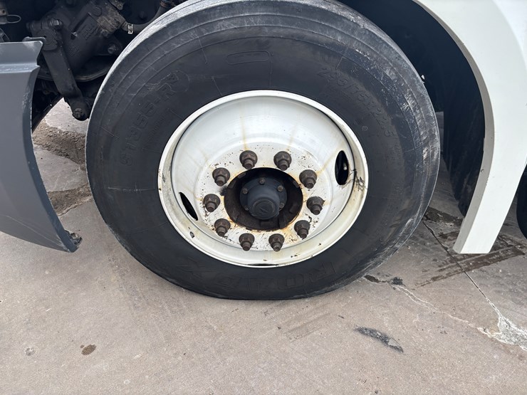 2018-freightliner-cascadia-126-image-66