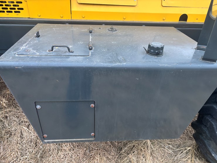 #2310-•-2004-gehl-rs8-telehandler-image-22