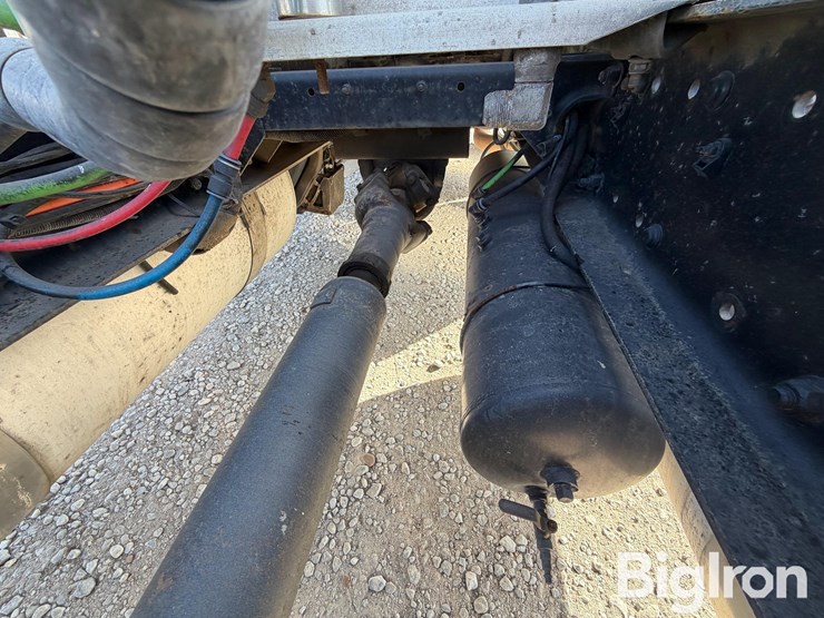 2013-peterbilt-388-image-20