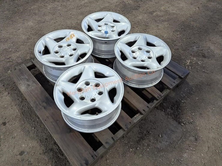 2004-toyota-tacoma-image-3