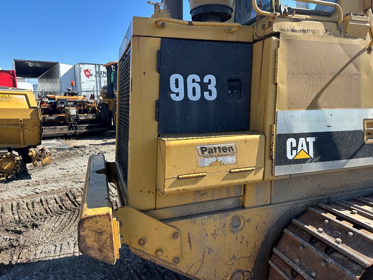 caterpillar-963-image-12