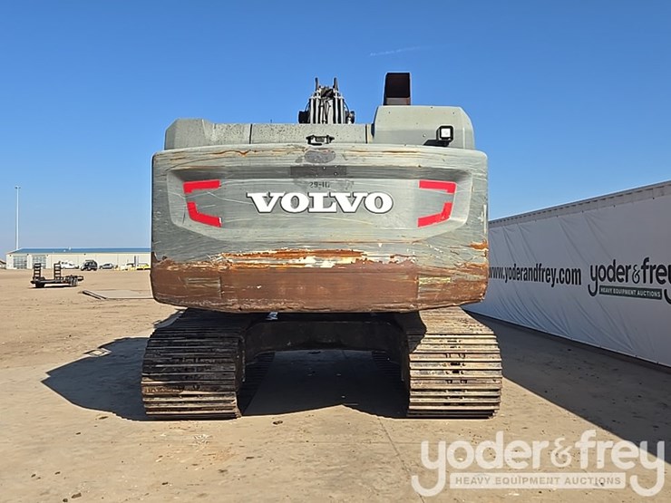 2017-volvo-ec350el-image-4