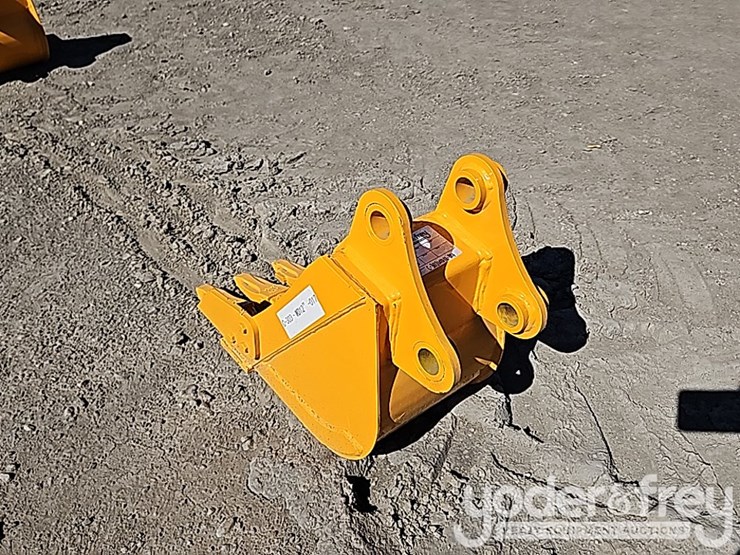 caterpillar-303-image-2