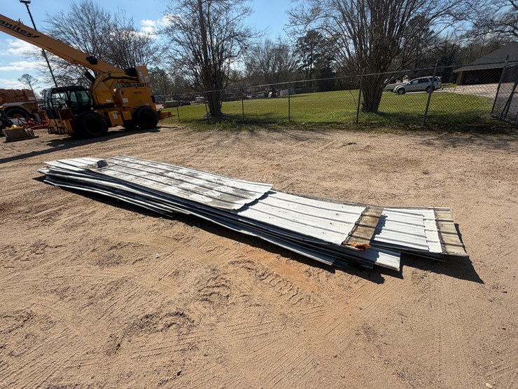 #33640-•-pallet-of-roofing-sheet-metal-image-1