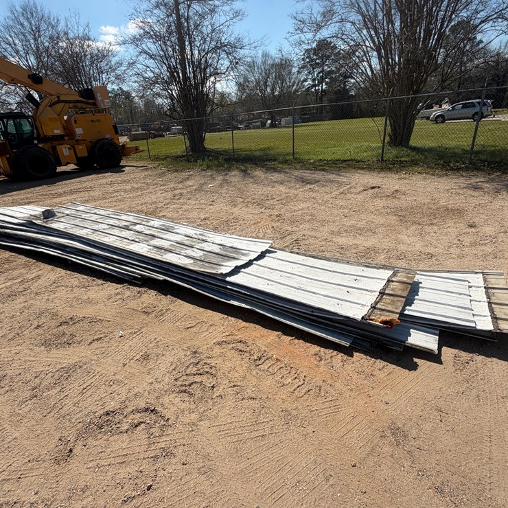 #33640 • PALLET OF ROOFING SHEET METAL