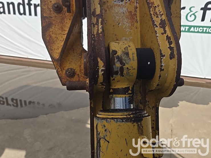 2010-deere-310sj-image-68