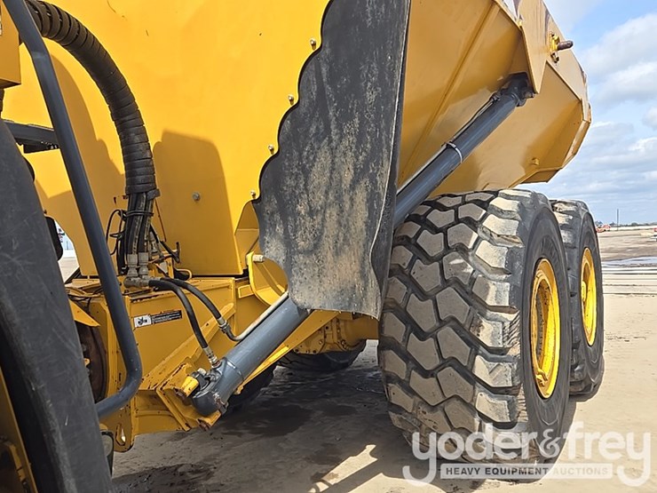 2018-deere-460e-image-22