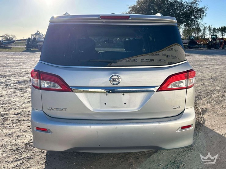 2017-nissan-quest-image-31