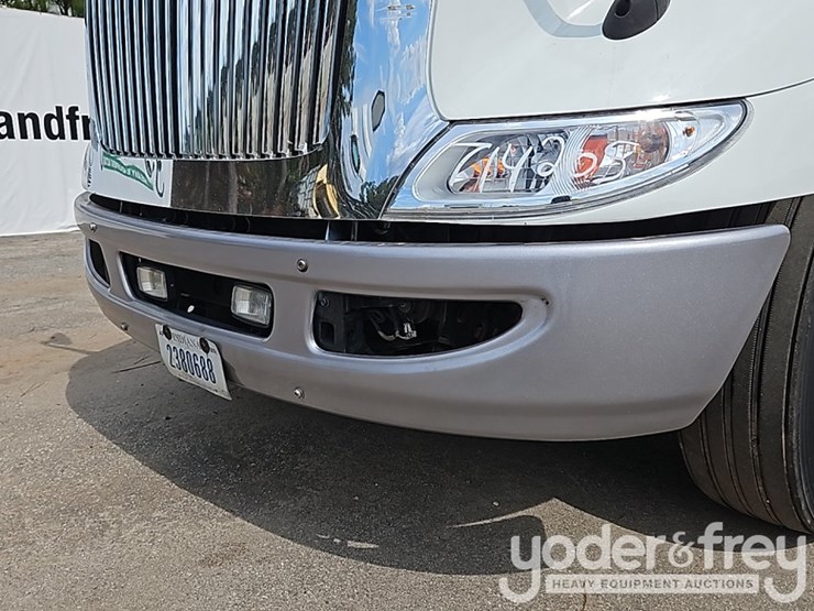 2017-international-8600-image-14