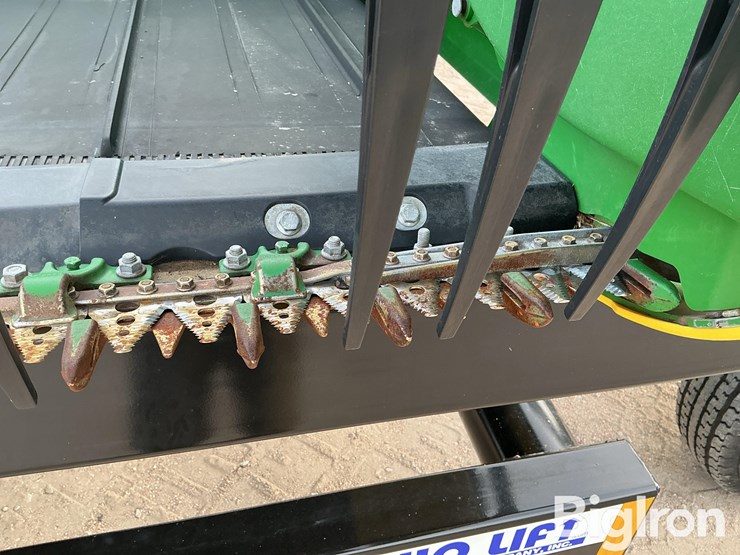 2020-john-deere-735fd-image-14