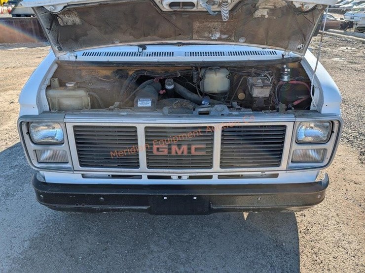 1986-gmc-3500-image-9