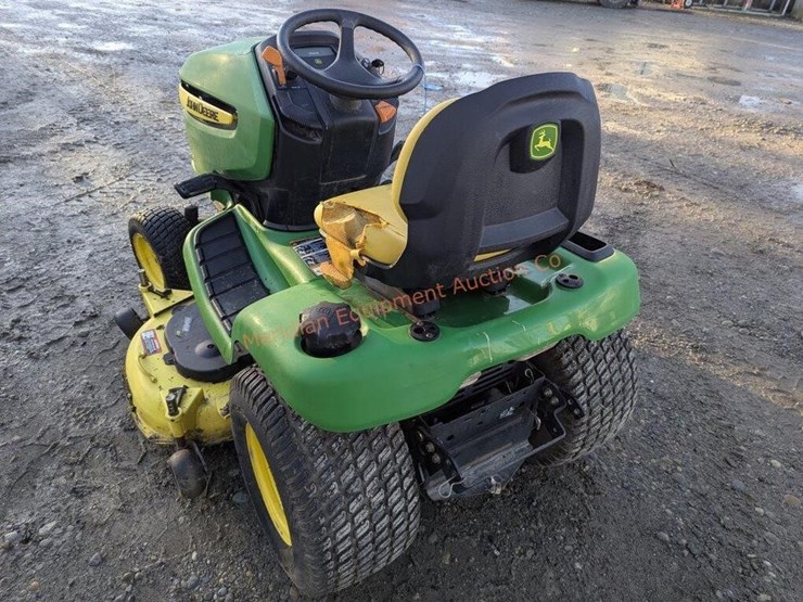 john-deere-x320-image-8