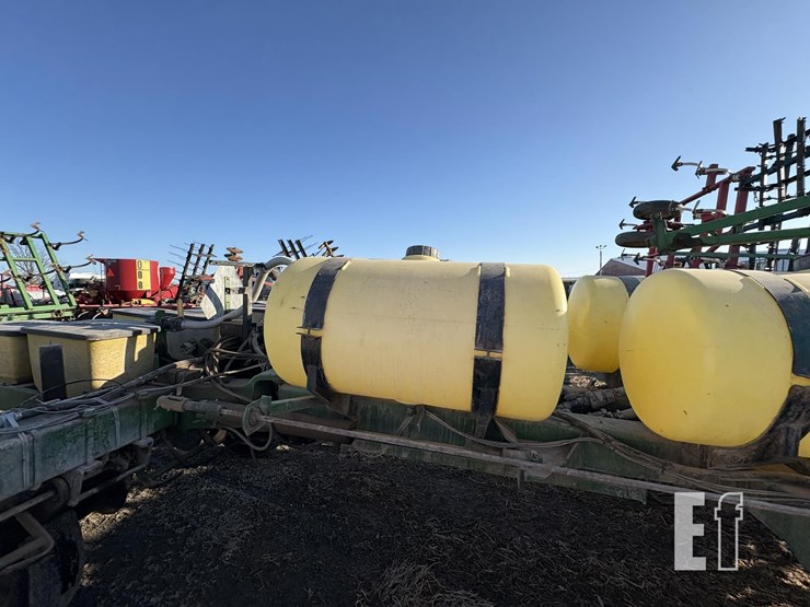 john-deere-7000-image-7