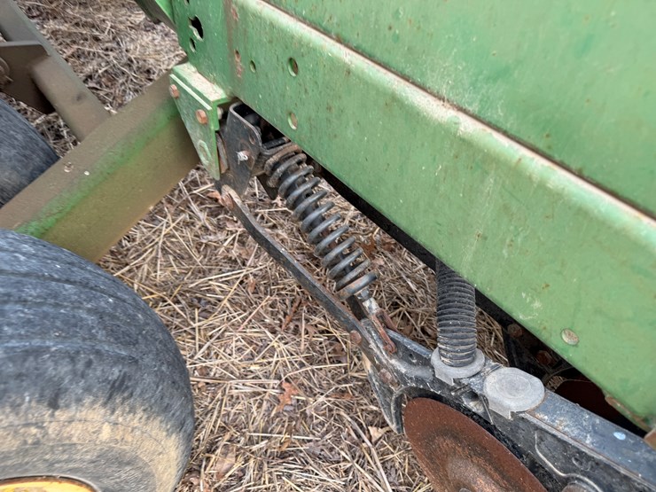 john-deere-35-image-78