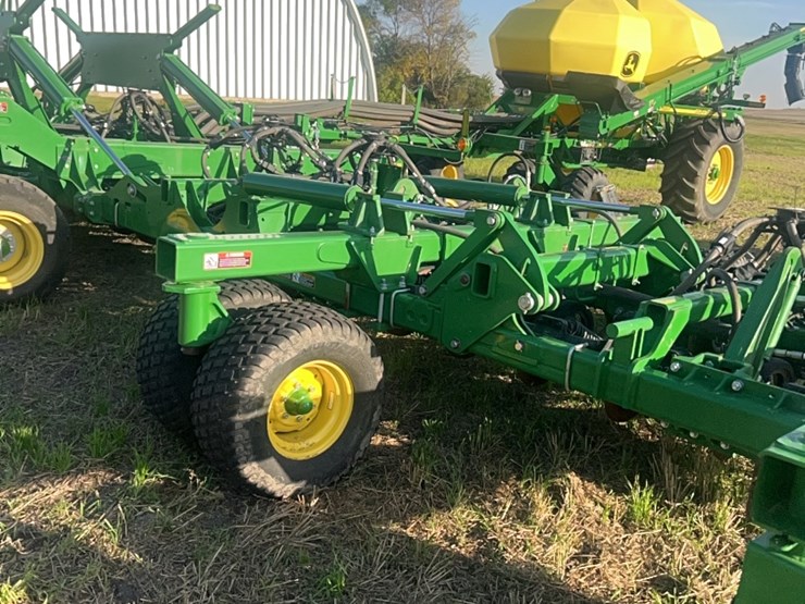2018-john-deere-1910-image-93
