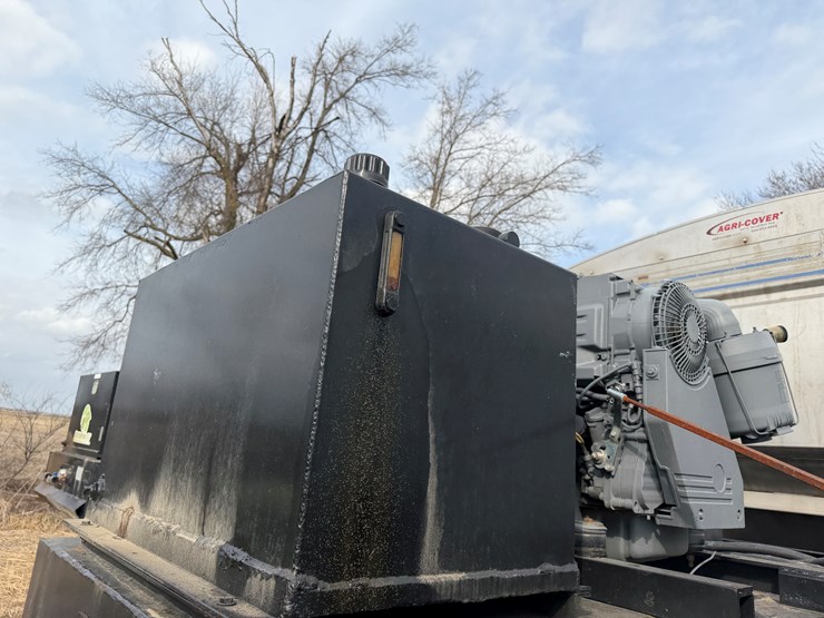 #40961-•-2011-magnolia-/-adams-t/a-fertilizer-tender-trailer-image-43