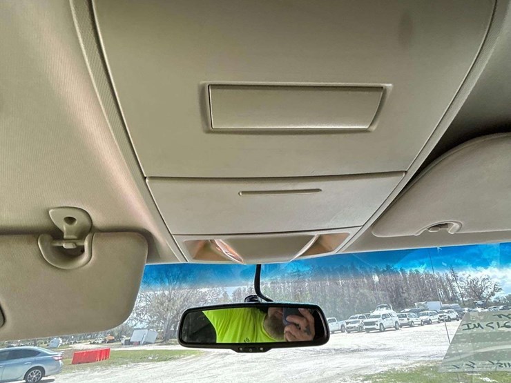 2017-dodge-grand-caravan-image-18