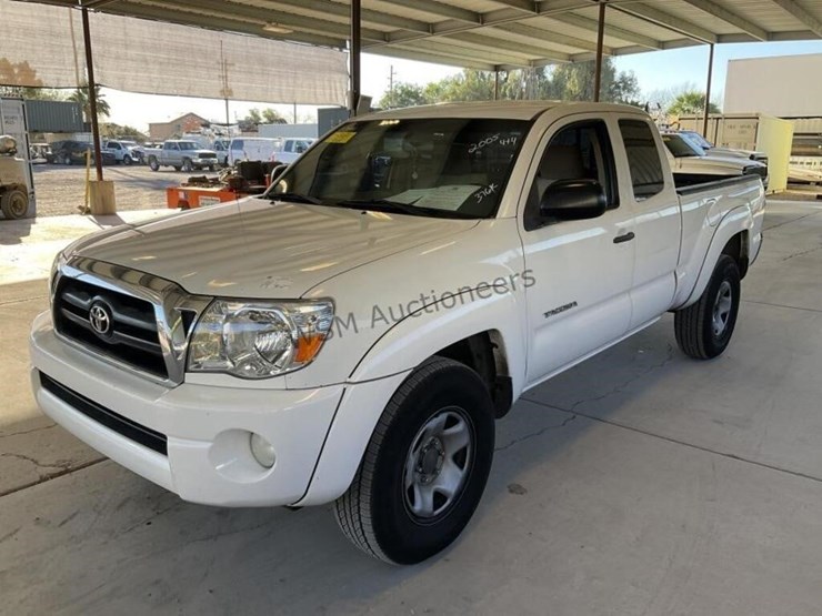 2005-toyota-tacoma-image-4
