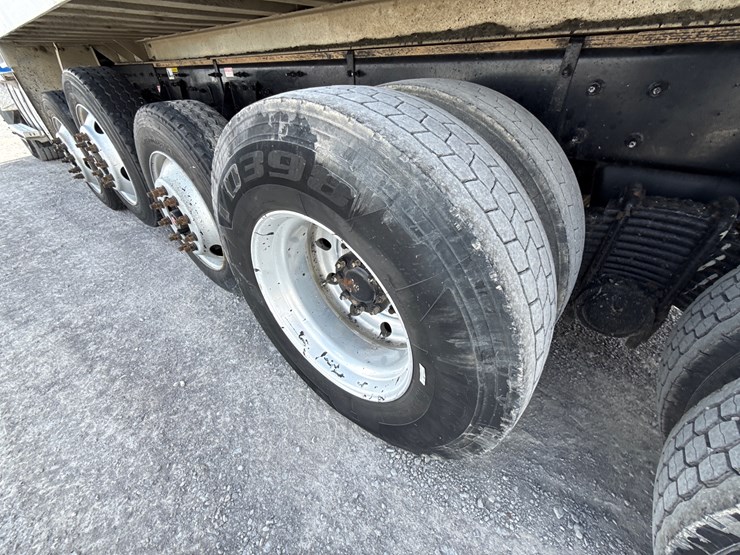 2017-mack-granite-gu713-image-29