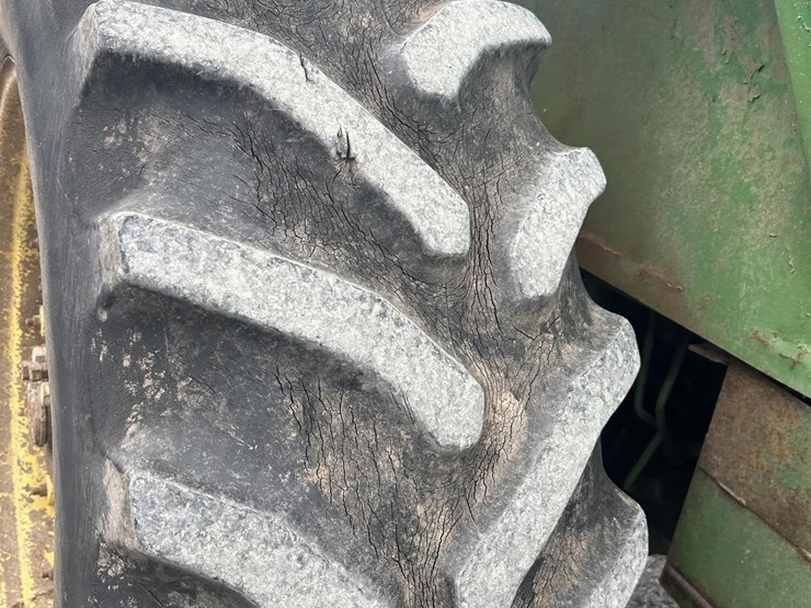 john-deere-4230-image-5