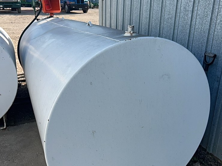 1000-gallon-fuel-tank-and-500-gallon-fuel-tank,-sell-together,-includes-pump,-used-for-diesel-image-14