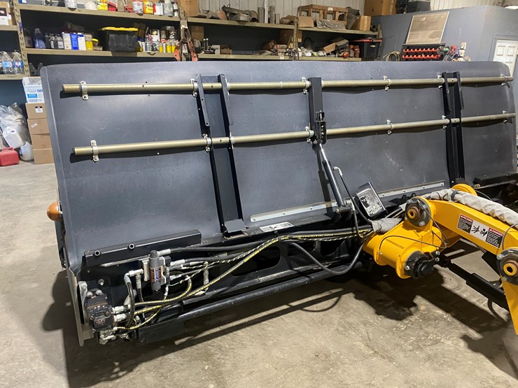 #135-•-2013-oxbo-4334-self-propelled-merger-(reedsville,-wi)-image-12