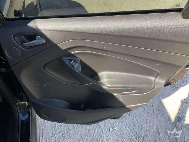 2016-ford-escape-image-36