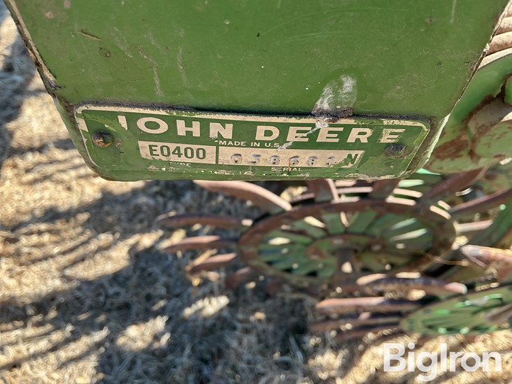 john-deere-400-image-18