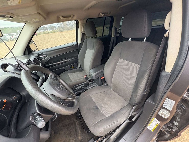 2015-jeep-patriot-image-13