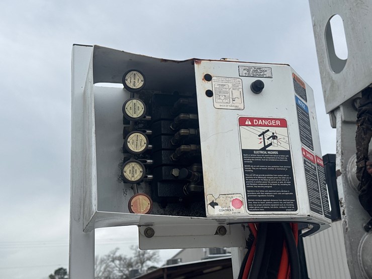 2006-international-durastar-4300-image-25